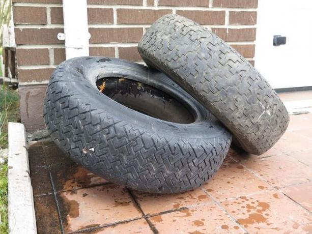Der Hof ist nützlich, um verschiedene Reifengröße.