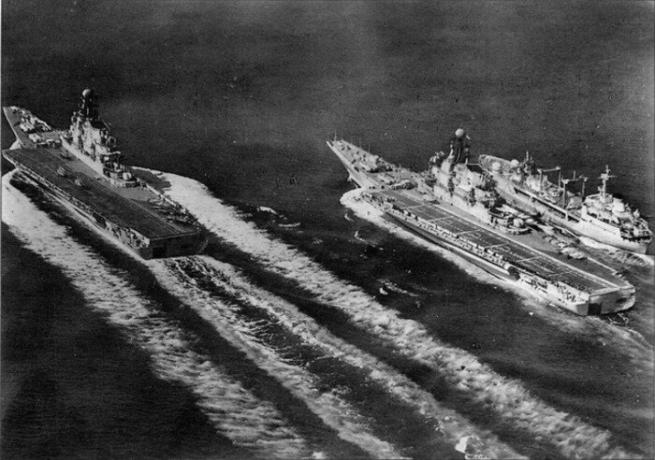 In den 1940er Jahren, Flugzeugträger als ein Teil davon war nicht die sowjetische Marine. / Foto: livejournal.com