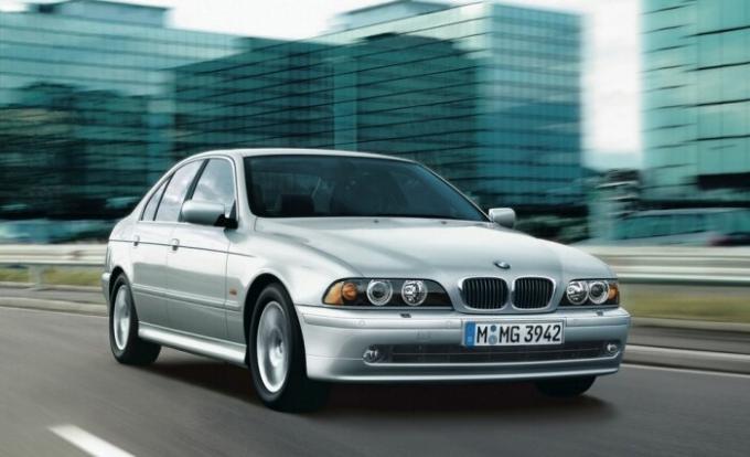 BMW E39 im Körper - eine der besten Modelle des bayerischen Unternehmens auf dem Sekundärmarkt in den letzten zwanzig Jahren. | Foto: kolesa.ru.