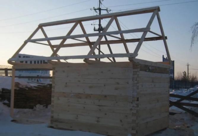 Bauen Sie ein Rahmen Bad oder kaufen fertige, wenn das Budget 50 Tausend Rubel?