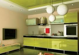Foto eines beige-olivfarbenen Küchenraums - natürlich und harmonisch