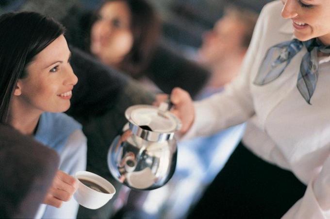Kaffee an Bord die Passagiere brauchen viel mehr als sie denken.