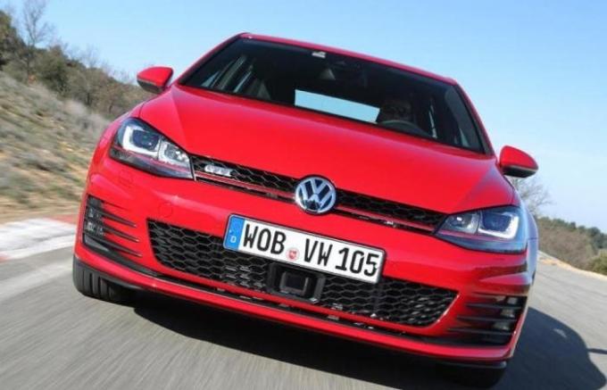  „Charged“ Fließheck Volkswagen Golf GTI kann nicht rühmen hohe Zuverlässigkeit. | Foto: autoweek.com.