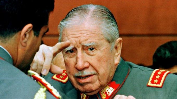 Pinochet wurde vom KGB beeinträchtigt.