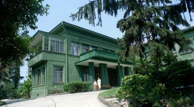 Dacha "New Matsesta" auf dem Territorium des Sanatoriums "Green Grove" (Sochi). | Foto: gazeta.ru.