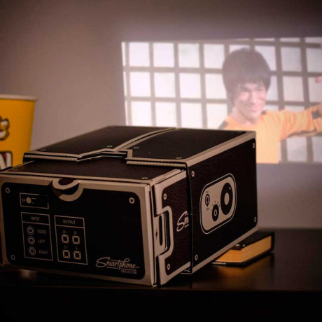 Projektor Smartphone-Projektor 2.0 können Sie bequem Filme auf dem großen Bildschirm sehen