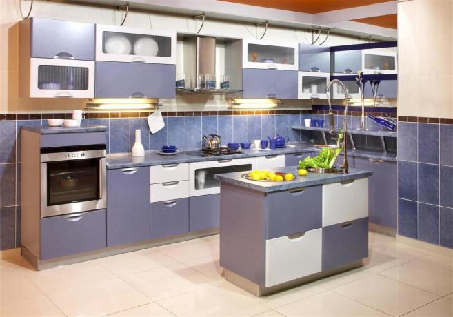 Höhe des Küchensets: Standard, vom Boden aus, wie man es selbst installiert, Anweisungen, Foto-, Preis- und Video-Tutorials