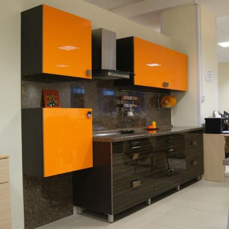 Zweifarbige Küchen (39 Fotos) sind ein moderner Designtrend