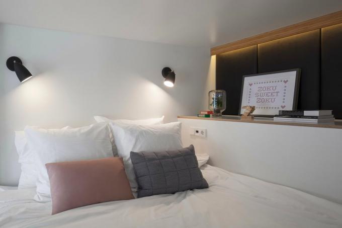 Funktionelle odnushka 25 m² mit einem Schlafzimmer an der Decke