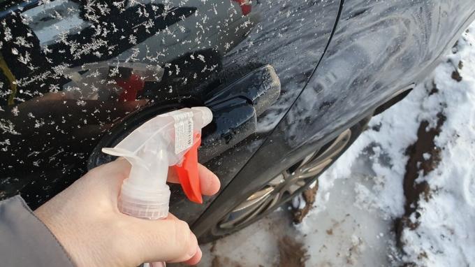 Abtauen Auto Griffe Alkohol. 