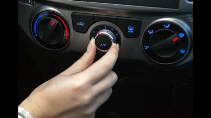 Enthalten sind eine Klimaanlage und offenen Fenster den Kraftstoffverbrauch deutlich erhöht. | Foto: i.ytimg.