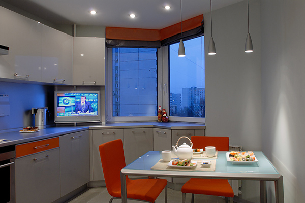 orange graue Küche