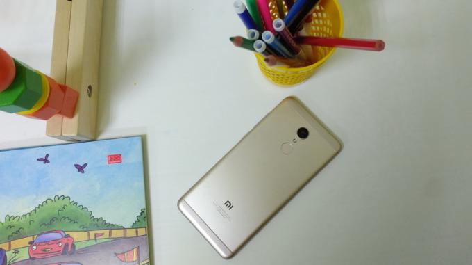 Xiaomi Redmi 5-Test: ein nicht standardmäßiges Budget-Telefon - Gearbest Blog India