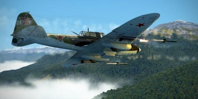 Was auf der Nase des legendären ist Il-2 wurden weiße Streifen hinterlegt