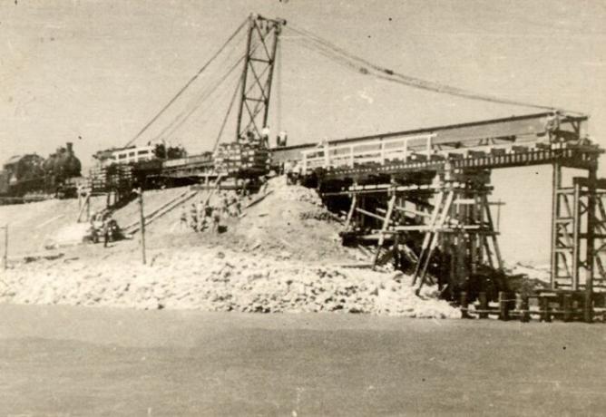 Da die Krim-Brücke in der Sowjetunion erschienen, und warum darüber, nur wenige Menschen erinnern