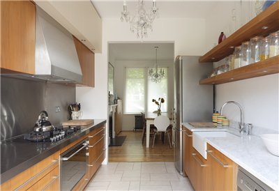 Lange schmale Küche - Layout (41 Fotos) eines komfortablen Raumes