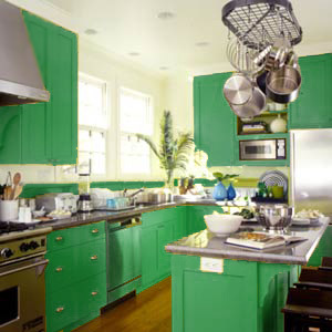 Original Küche in grün gesetzt